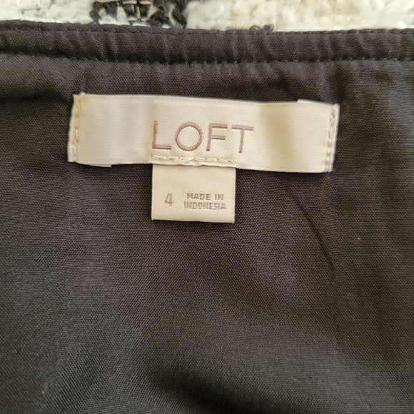 LOFT Black and White Textured Geometric Print Skirt Size 4 - Picture 4 of 4